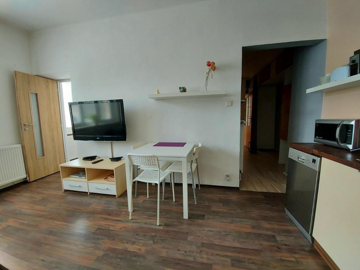 Klostrmanka - Decin, Letna Apartment Luaran gambar